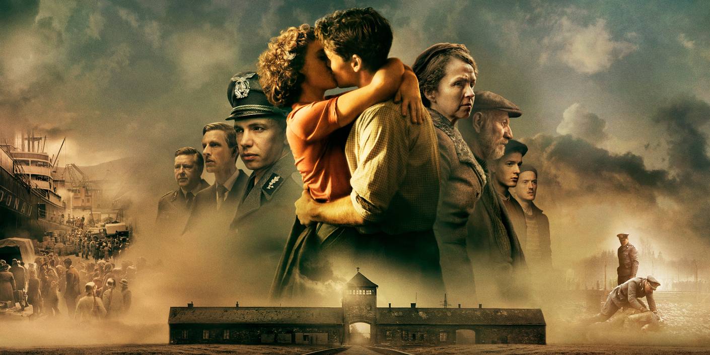 FIlmplakat. En kvinne og en mann i omfavnelse, landskap i bakgrunnen, romantisk uttrykk