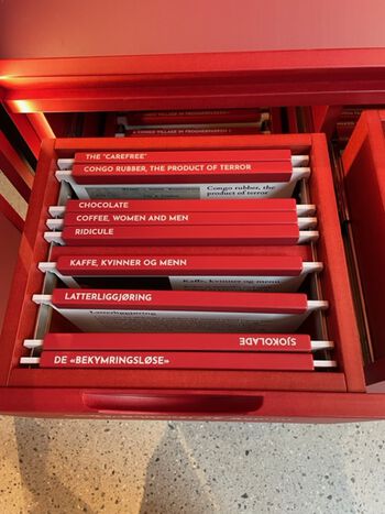 Rectangle ,Gas ,Cylinder ,Font ,Toolbox.
